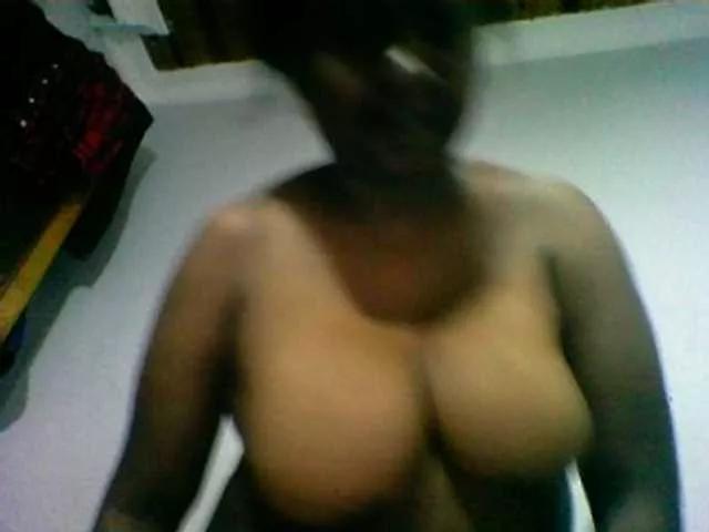 Sylivinaahh on BongaCams