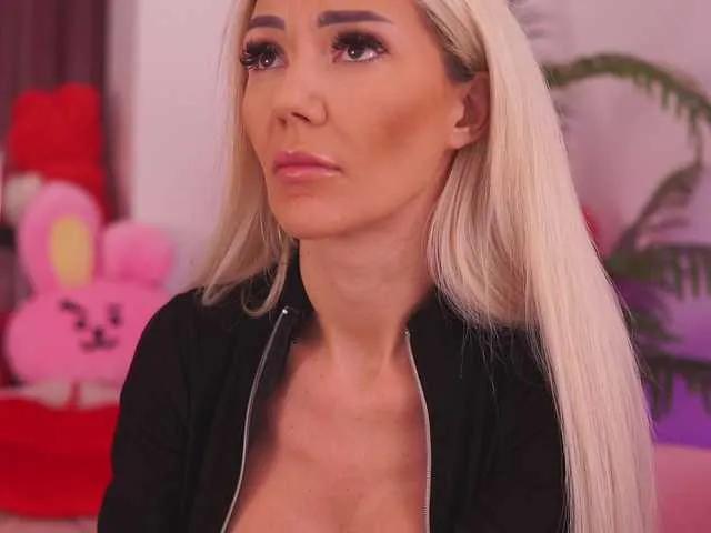 Freechat TheFallingAngel on BongaCams