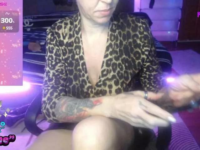 venusx1 on BongaCams