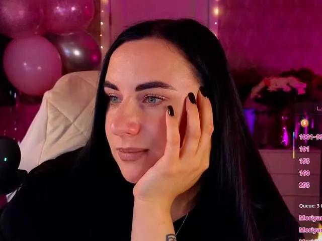 YURIEVNA13 on BongaCams