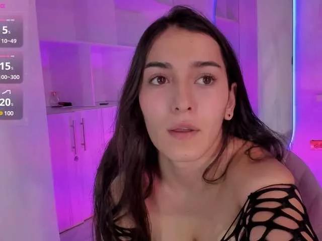 Freechat zoewhitte on BongaCams