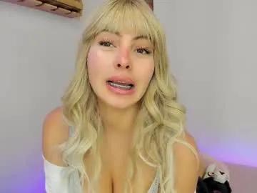 Freechat _hottie__ on Chaturbate