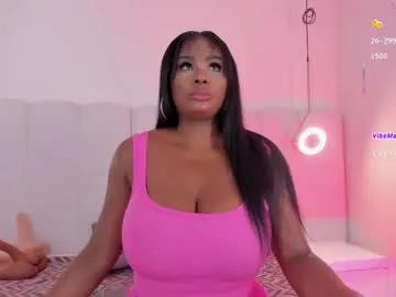 _huge_boobs_ebony on Chaturbate