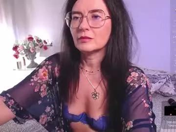 adelina_shine on Chaturbate