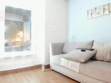 Freechat alaiaferrer on Chaturbate