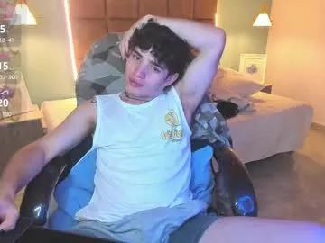 Freechat alejootwink on Chaturbate