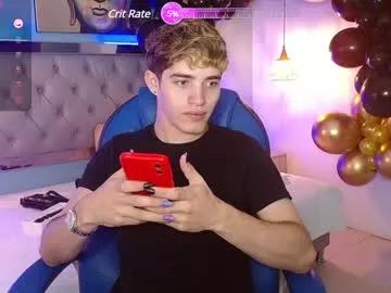 Freechat alejootwink on Chaturbate