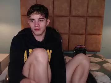 Freechat alejootwink on Chaturbate