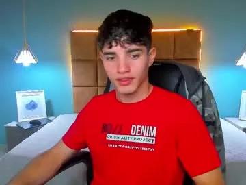 Freechat alejootwink on Chaturbate