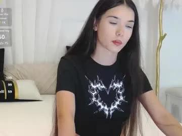 alexisdevine on Chaturbate