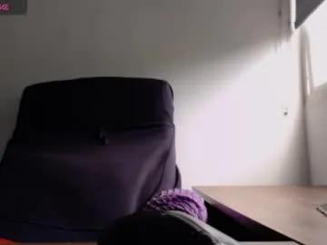 alma_sweet on Chaturbate