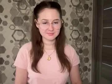 almostinnocent_ on Chaturbate