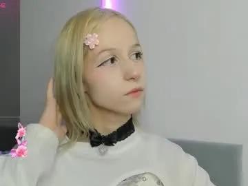 anny_0luv — goal:ahegaoHello welcome to my room. I'm new here, I hope we can become friends. #new #cute #blonde #feet #18 [35 tokens remaining]