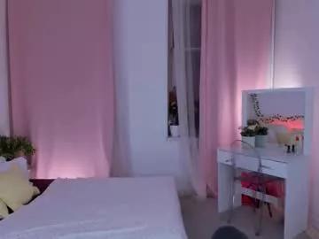 ariadna_s on Chaturbate