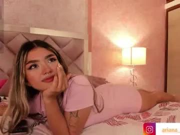 Freechat ariana_villada on Chaturbate
