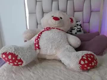 ayleen_m — GOAL: Flash pussy and ass [30 tokens remaining] Welcome to my room!  I LOVE YOU 100 TKNS #blonde #new #latina #smoke  #blowjob