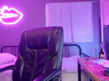 Freechat aynmarie on Chaturbate