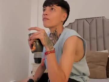 Freechat b3k_afrodict on Chaturbate