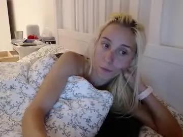 barelylegalblondy on Chaturbate