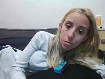 barelylegalblondy on Chaturbate