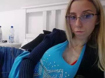 barelylegalblondy on Chaturbate