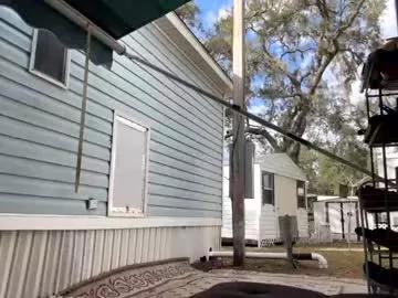 beaniebaby2 on Chaturbate