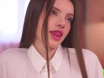 Freechat bellacle on Chaturbate