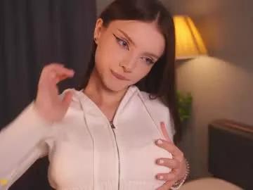 Freechat bellacle on Chaturbate