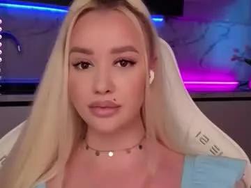Freechat blond_diamond on Chaturbate