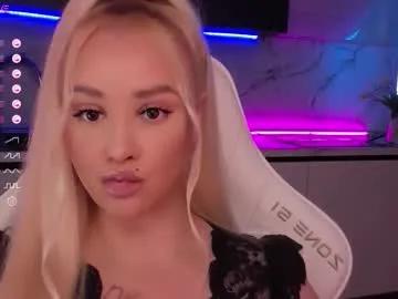 Freechat blond_diamond on Chaturbate