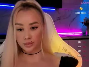 Freechat blond_diamond on Chaturbate