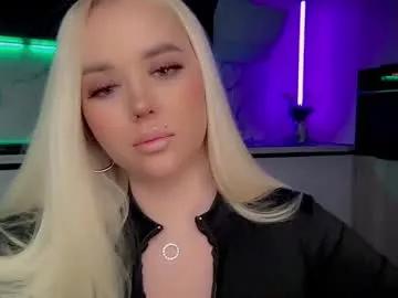 Freechat blond_diamond on Chaturbate