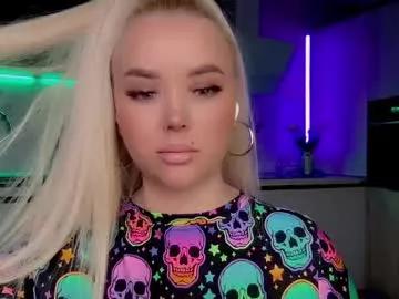 Freechat blond_diamond on Chaturbate