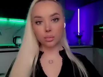 Freechat blond_diamond on Chaturbate