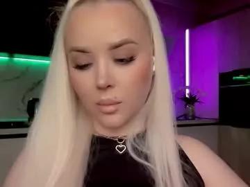 Freechat blond_diamond on Chaturbate