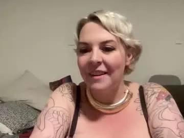 Freechat blondejj on Chaturbate