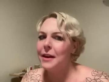 Freechat blondejj on Chaturbate