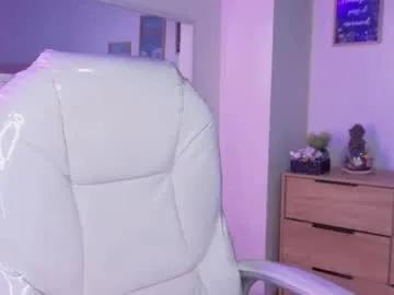 Freechat bluee_hazell on Chaturbate