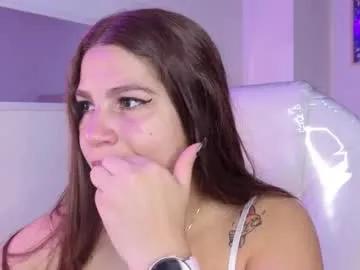 Freechat bluee_hazell on Chaturbate