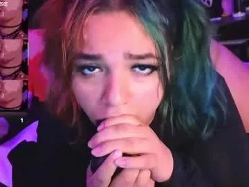 booboosperfectfacefuck on Chaturbate