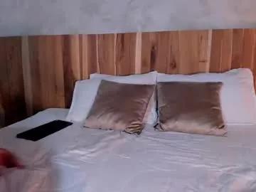 carolineejoness on Chaturbate