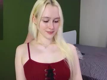 Freechat caseylabow on Chaturbate
