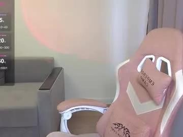 Freechat caseylabow on Chaturbate