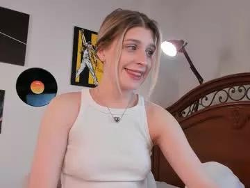 Freechat cassieholland on Chaturbate