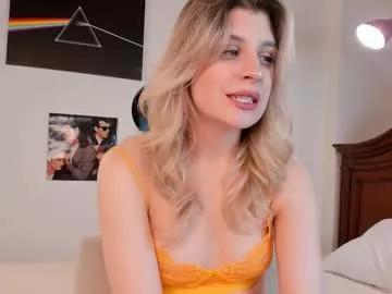 Freechat cassieholland on Chaturbate