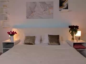 chloe_lov_ on Chaturbate