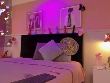 chloe_watson_ on Chaturbate