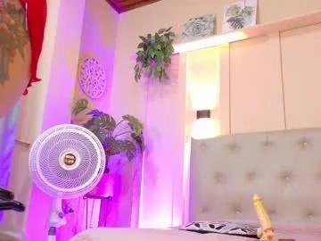 chloerossee — Very horny,very nasty SQUIRT NOW!...FAV VIBRATE  15/25/120/150 #slut #chubby #squirt #hairy #pvt [600 tokens remaining]