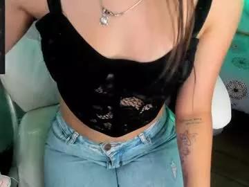 cloe_martinez_ on Chaturbate