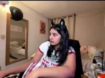 Freechat cloe_small08 on Chaturbate